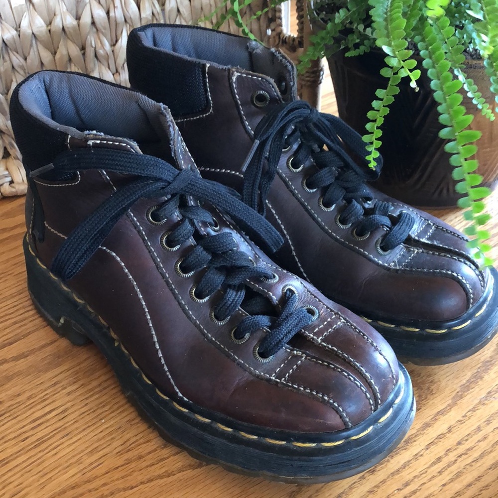 Size 6 women’s Dr. Martens women’s hiking boots